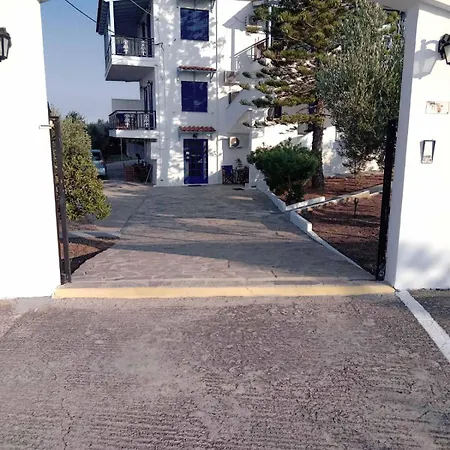 The Captain Elafonissos