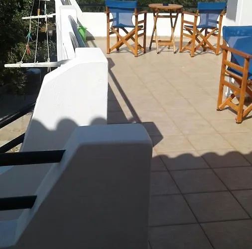 The Captain אלפוניסוס