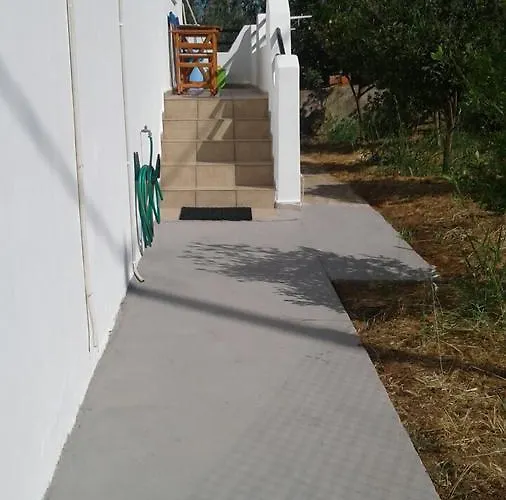 בית הארחה The Captain 3*