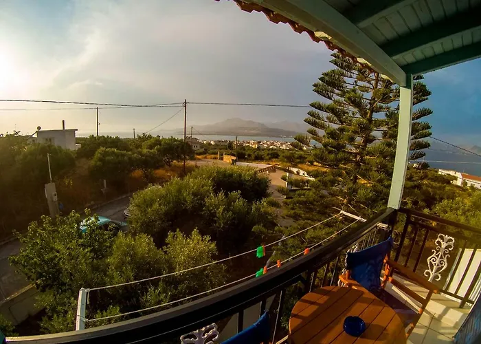 בית הארחה The Captain 3*